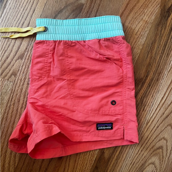 Patagonia baggies shorts-kids size 14 - Picture 3 of 4